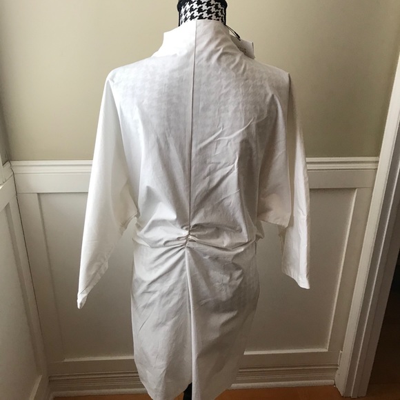 White Oversized Dress - Picture 3 of 4